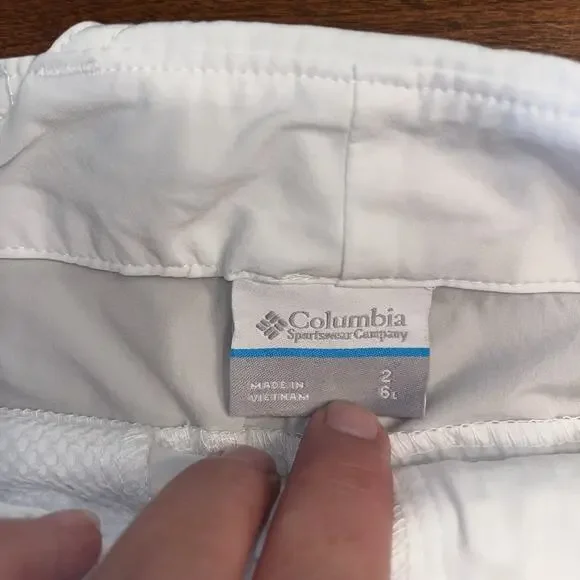 Columbia PFG Women's Size 2 White 6” Inseam Shorts - Picture 4 of 6